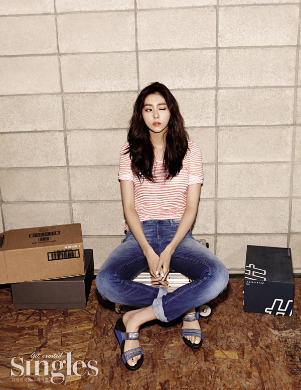 uee+singles+mar15+4