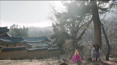 Hwajung.E01.150413.HDTV.XviD-LIMO.avi_20150414_015417.064