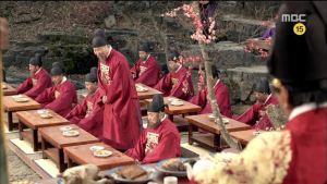 Hwajung.E01.150413.HDTV.XviD-LIMO.avi_20150414_021424.769