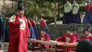 Hwajung.E01.150413.HDTV.XviD-LIMO.avi_20150414_021459.884