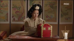 Hwajung.E02.150414.HDTV.XviD-LIMO.avi_20150415_055321.423