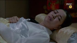 Hwajung.E03.150420.HDTV.XviD-LIMO.avi_20150421_061750.203