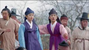 Hwajung.E03.150420.HDTV.XviD-LIMO.avi_20150421_064053.664