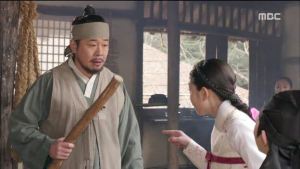 Hwajung.E03.150420.HDTV.XviD-LIMO.avi_20150421_064609.552