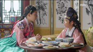 Hwajung.E04.150421.HDTV.XviD-LIMO.avi_20150422_175810.264