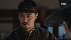 Hwajung.E04.150421.HDTV.XviD-LIMO.avi_20150422_180729.104