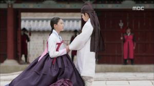 Hwajung.E04.150421.HDTV.XviD-LIMO.avi_20150422_182749.584