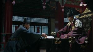 Hwajung.E06.150428.HDTV.XviD-LIMO.avi_20150504_190559.738