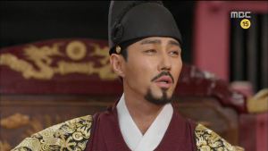 Hwajung.E08.150505.HDTV.XviD-LIMO.avi_20150509_022838.724