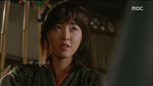 Hwajung.E09.150511.HDTV.XviD-LIMO.avi_20150518_224350.606