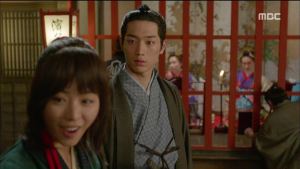 Hwajung.E09.150511.HDTV.XviD-LIMO.avi_20150518_224751.361