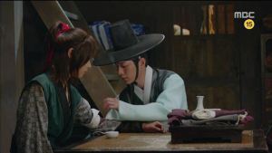 Hwajung.E10.150512.HDTV.XviD-LIMO.avi_20150518_225611.091