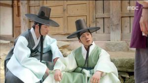 Hwajung.E10.150512.HDTV.XviD-LIMO.avi_20150518_230243.487