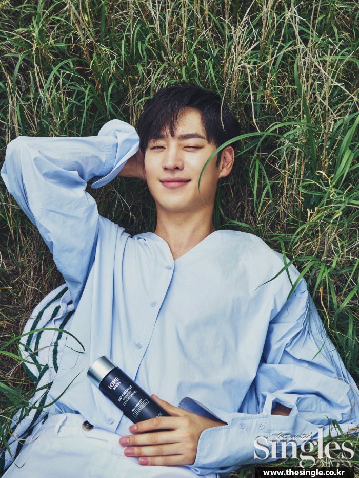 leejehoon+singles+july16_4
